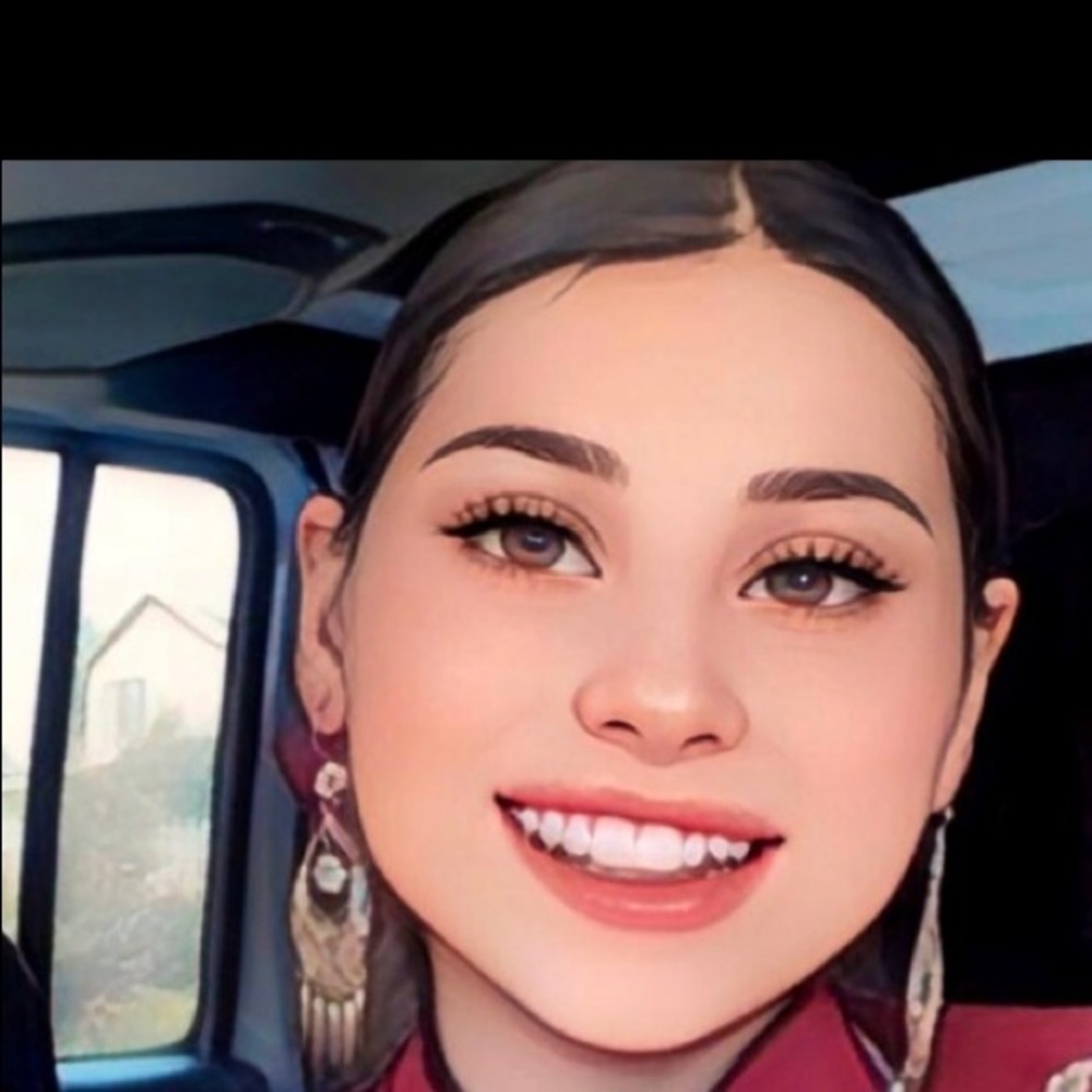 Meet your Posher, Yuliza
